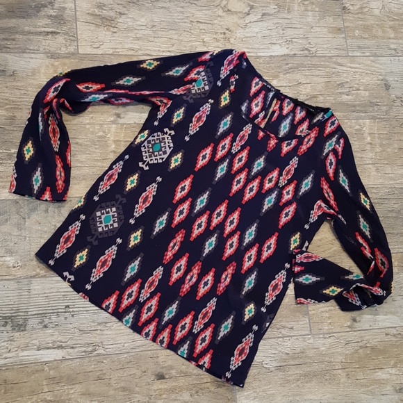 Aztec blouse - Picture 2 of 6